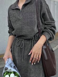 FRIFUL 女式深灰色亮面面料翻领长袖拉链腰部收腰休闲百搭长裙，秋季 - 卡其色 - 查看 2