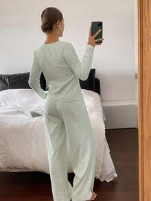 DAZY Women's Simple Solid Color Brushed Ribbed Fabric Pajama Set, Autumn/Winter, Cozy Outfit Fall Clothes - Green - View 2