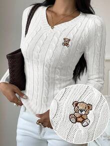 SHEIN EZwear Suéter de mujer con bordado de oso, de cuello en V, de manga larga, suéter con bordado de oso Teddy, suéter de punto de cable, suéter blanco, jersey para mujer, jersey blanco, ropa de otoño e invierno para mujer