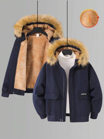 SHEIN 男童休闲日常百搭舒适保暖连帽宽松加厚梭织外套，秋冬季适合生日派对、晚宴、演出、婚礼、洗礼、开幕式等场合，日常穿着也十分合适，适合上学、旅行、运动等各种场合，尤其适合秋冬季穿着。