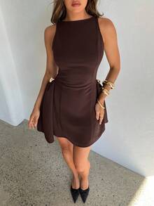 Aloruh 女式复古浪漫优雅纯棕色露肩无袖A字连衣裙，带金属纽扣装饰 - 棕色 - 查看 7