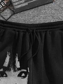 Manfinity Dauomo Men's Summer, Holiday Style, Date Night, Street Fashion, Portrait Design, Must-Have, Suitable For Photography, Daily Wear, Mature Men's Style, Men's Shorts