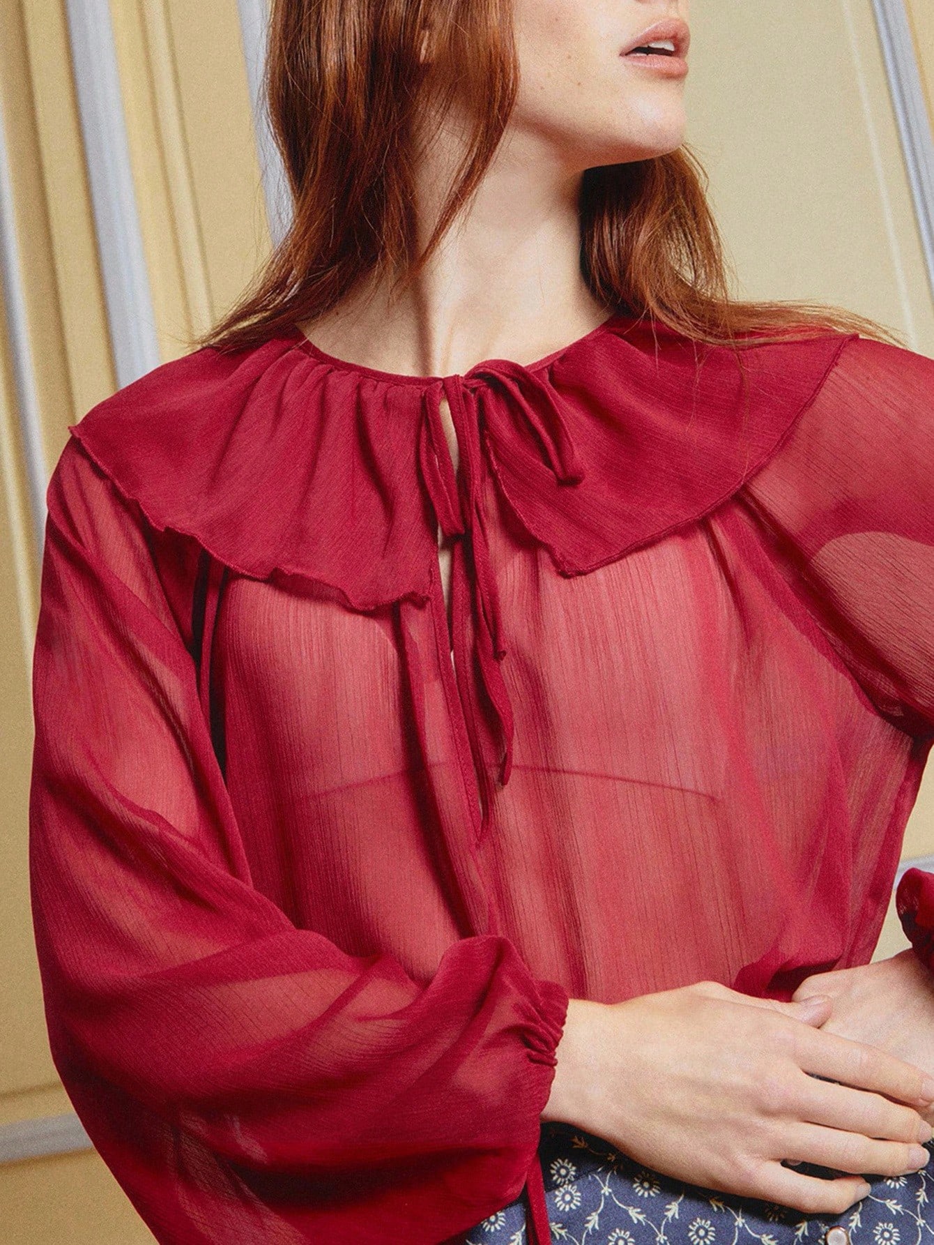 Blouse bohème rouge avec col volant et manches bouffantes longues, Top d'automne pour sortir