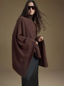 Ontre 羊毛材质 2025 新款休闲宽松圆领羊毛混纺斗篷毛衣，柔软舒适，适合商务、通勤和休闲，秋季服饰现代都市休闲时尚商务休闲女装办公室装低调老款风格轻松气质高端都市通勤高品质机场女装高端材质高端优雅复古巡航服装羊毛斗篷斗篷上衣棕色斗篷女装斗篷街头风格精致简约酷炫秋季棕色毛衣 - 棕色 - 查看 3