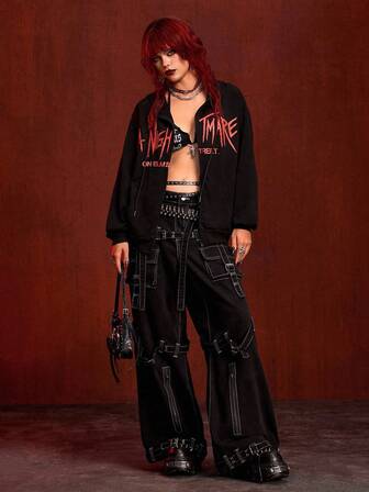 A Nightmare on Elm Street X ROMWE Sudadera con capucha con cremallera con estampado de marcas de garras y sangre de horror gótico para mujeres