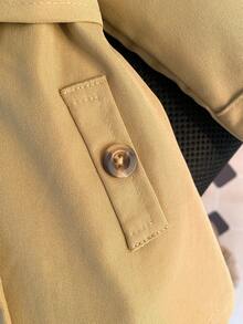 SHEIN 1 pieza Abrigo de trinchera de manga larga de estilo minimalista de moda para niños pequeños/niños y niñas, color caqui, adecuado para uso diario y escuela, primavera/otoño