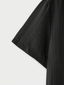 Manfinity Hypemode Men Plus Size Solid Plisse Lapel Collar Shirt And Pants Set - Black - View 4