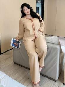 Dazy Plus 两件套时尚家居服，撞色荷叶边宽松上衣和裤子，大码女式睡衣套装，适合秋冬季穿着。 - 卡其色 - 查看 4