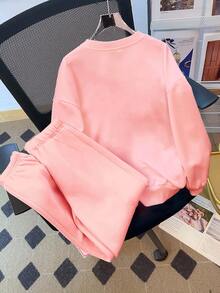 SHEIN Leap Crew Tween Girl 2pcs/Set Smiling Face, Leopard Print, Heart, Floral Pattern Autumn Casual Loose Fit Crew Neck Thick Sweatshirt & Pants Outfit - Pink - View 2