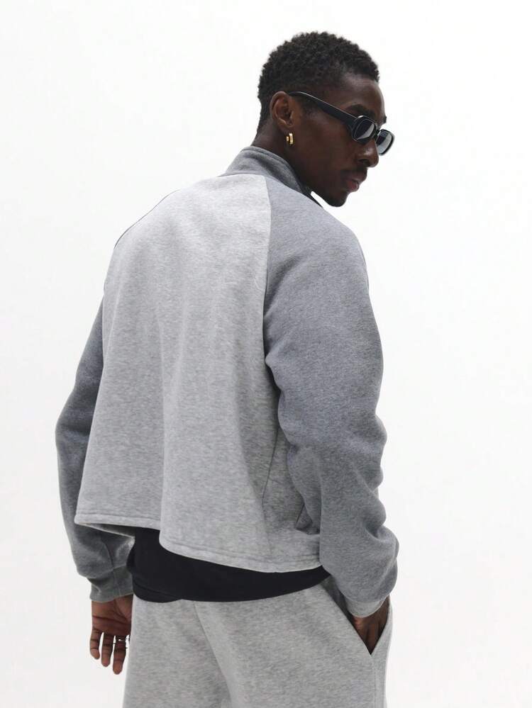 Kurze Trainingsjacke mit durchgehendem Reißverschluss und Raglanärmeln