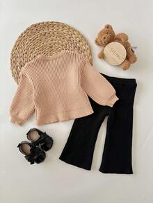 SHEIN 2pcs Baby Girl Cute Brown Bow Knit Sweater & Elastic Waist Bell-Bottom Pants Set, Autumn/Winter