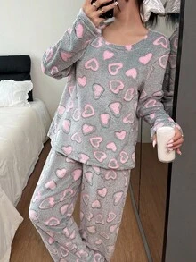 SHEIN 女士爱心图案抓绒圆领长袖上衣和裤子睡衣套装，可爱家居服，柔软舒适，秋冬装，蓬松保暖
