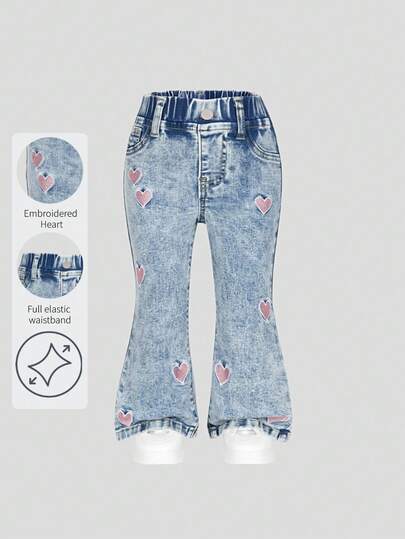 女婴牛仔裤，新款上市，四季皆宜，浅蓝色水洗牛仔布，可爱设计，穿着舒适，休闲百搭，心形刺绣图案，柔软弹力修身喇叭裤，适合日常外出和休闲时尚穿着。/女婴牛仔裤 女婴喇叭裤