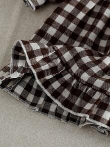 SHEIN Baby Girls' Cute Plaid Doll Collar Ruffle Trim Front Button Bow Decor Smocked Hem Long Sleeve Dress, Autumn/Winter - Brown - View 6