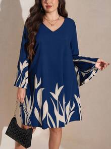 Comfylo Plus Size Women Black V-Neck Knee Length Floral Print Dress For Autumn & Winter