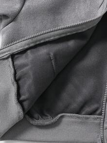 SHEIN Baby Jungen/Mädchen schwarze Baseball Jacke, lässige vielseitige Dekorationstasche, weiches Wildleder-Gewebe, Allround-Streetwear, bequem, einfach, geeignet für Ausflüge, Herbst