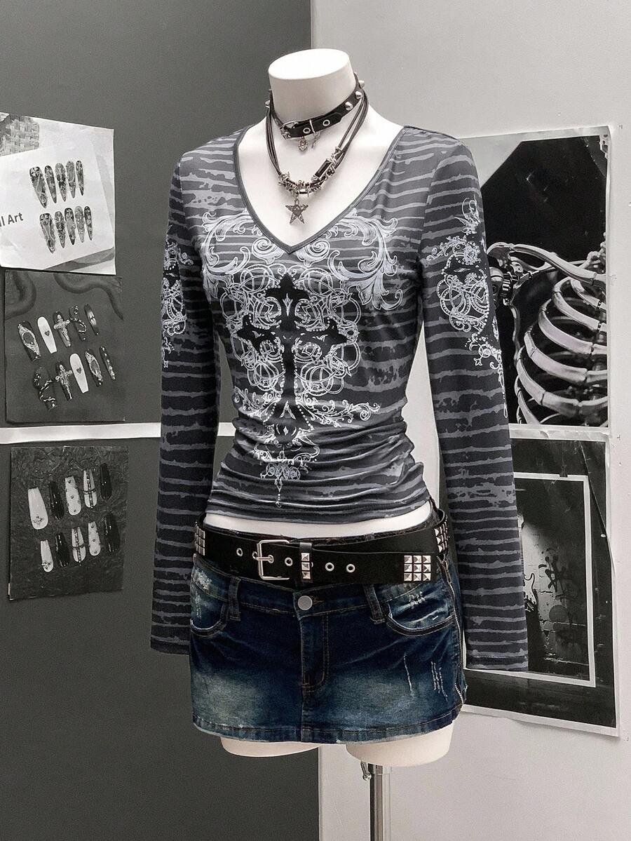 SHEIN Unity Áo thun tay dài in họa tiết đồ họa phong cách Gothic cổ điển thường ngày Y2K Punk đính đá cho nữ, Thu/Đông - màu đen - Xem 1