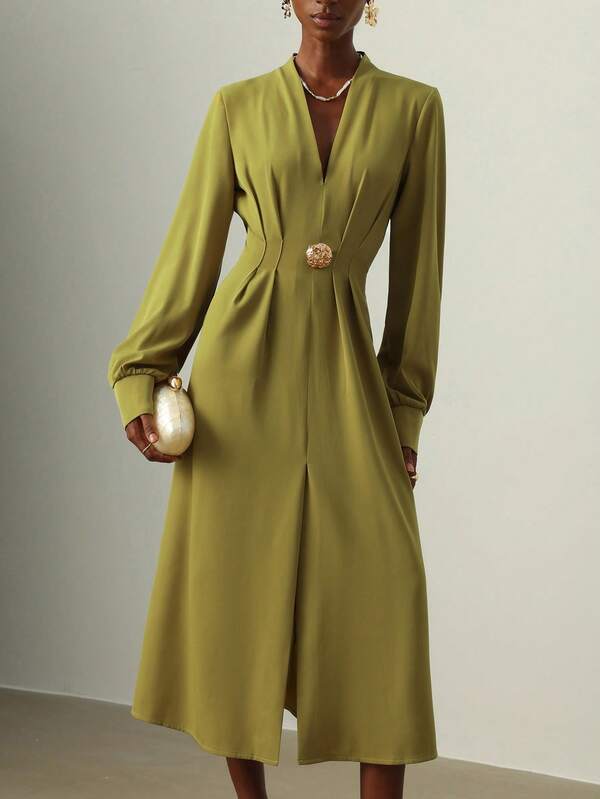 Vesra Vestido de manga larga de unicolor con botón decorativo de metal y dobladillo dividido en la cintura para mujer