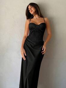 Aloruh Vestido ajustado de mujer con parches de encaje sin tirantes, falda de satén con bajo de cola de pez, adecuado para la temporada de bodas, primavera/verano