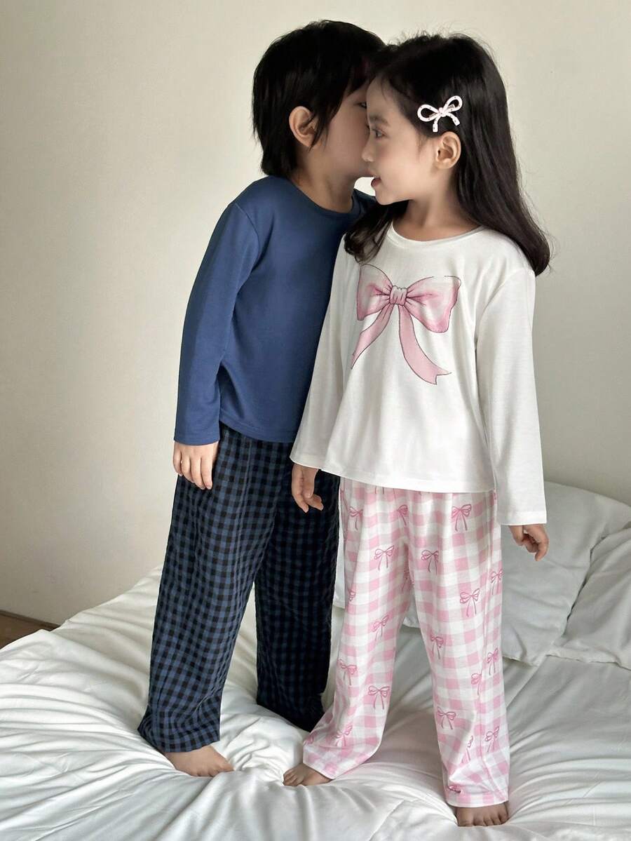 SHEIN 2 件套兄弟姐妹/亲子搭配休闲格子蝴蝶结图案圆领短袖 T 恤和宽松裤子睡衣套装，适合夏季