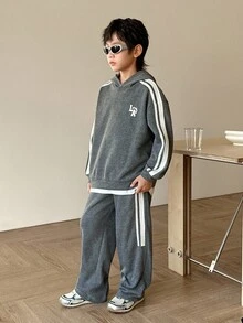 SHEIN Little Byeori 2 件青少年男童休闲街头时尚韩版雪花连帽运动衫和纯色松紧腰运动裤套装，适合返校、生日、迎婴派对、节日派对、秋冬季 - 灰色 - 查看 7