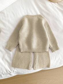 SHEIN Vintaside Kids 新款时尚百搭可爱休闲蝴蝶结针织毛衣套装，适合女宝宝，针织婴儿服，两件套蝴蝶结新生儿套装，秋冬季女宝宝毛衣套装，婴儿服装，秋季针织毛衣，女宝宝服装，女宝宝冬季毛衣，婴儿针织毛衣，针织婴儿套装，秋冬季女宝宝针织套装，女宝宝毛衣两件套，女宝宝冬季服装，两件套针织婴儿保暖套装，两件套针织婴儿套装 - 杏色 - 查看 2