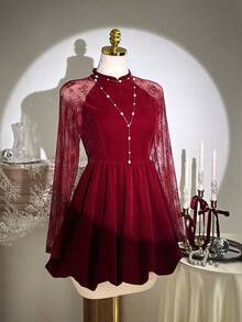 SHEIN Unity Damen Samt & Spitze Patchwork Weihnachts Mini-Kleid, Herbst/Winter - Rot - Übersicht 1