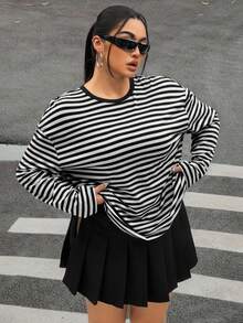SHEIN EZwear Damen Große Größen Lässig Alltags Pendler Schwarz & Weiß gestreifter Muster Loose Fit Oversized Langarm T-Shirt, Frühling/Herbst