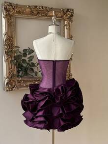 Lovelzi 优雅华丽的银色亮片与深紫色亮片缎面手工贴花装饰抹胸连衣裙，短款设计，适合欢乐派对、音乐节、舞蹈表演、鸡尾酒会、情人节等场合。 - 紫色 - 查看 5