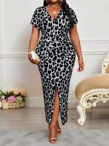 SHEIN Lady CURVE 加大码 V 领短袖简约连衣裙，时尚夏季复活节连衣裙女式复活节连衣裙商务休闲女士度假波西米亚风 - 深灰色 - 查看 7