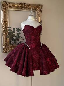 Lovelzi 优雅奢华的红色编织提花面料手工珍珠装饰甜心领复古腰部 A 字短款女士正式晚礼服