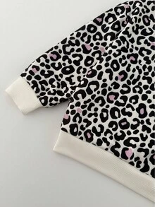 THE HAPPY LOOK 2pcs Young Girl Leopard Print Knit Soft Crew Neck Long Sleeve Pullover Sweatshirt And Elastic Waist Jogger Pants Set - Apricot - View 4