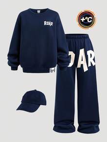 SHEIN 2 件儿童/青少年男童休闲日常百搭舒适字母图案印花圆领宽松套头运动衫和直筒宽松运动裤针织套装 - 藏蓝色 - 查看 2