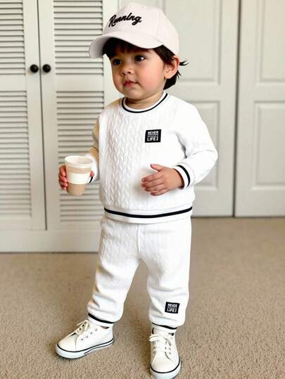 SHEIN 2 Stücke Kleinkind Jungen Lässig Set aus Pullover mit Buchstaben-Jacquard-Besatz und geripptem Rundhalsausschnitt mit Langarm sowie Hose mit Gummibund, geeignet für Ausflüge, Alltag Outfit, Reisen, 6 Monate bis 3 Jahre