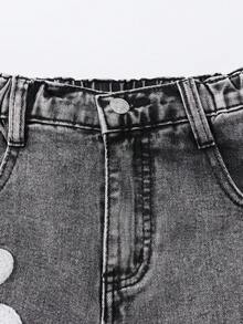 SHEIN ChillGRL Jeans évasés en jean lavé avec broderie de flocons de neige pour jeunes filles, convient pour les sorties décontractées d'automne/hiver, l'école, les trajets, les fêtes, la maison, les vacances, la rentrée scolaire. Style Y2K, années 90 et 70, avec un pantalon fleuri plein de style en jean