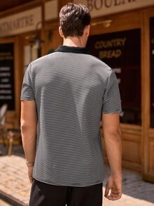 Manfinity VCAY Kemeja Polo Pria Elastis Kasual Bergaris Bordir - Blue and White - View 3