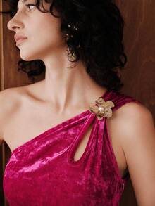 Uhlyne Uhlyne Women's Minimalist Velvet Metal Accessory Dress, Suitable For Wedding Guest, Birthday Party, Holiday, Christmas - Hot Pink - View 2