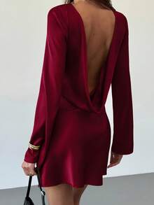 Aloruh 女士优雅性感纯色露背迷你连衣裙 - 酒紅色 - 查看 6