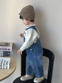 SHEIN 休闲百搭宽松日常穿着男婴蓝色牛仔背带裤 - 中等水洗藍 - 查看 5