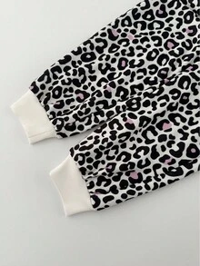 THE HAPPY LOOK 2pcs Young Girl Leopard Print Knit Soft Crew Neck Long Sleeve Pullover Sweatshirt And Elastic Waist Jogger Pants Set - Apricot - View 7