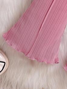 SHEIN 2 件套女婴盖袖刺绣花卉上衣和喇叭裤套装，休闲装 - 彩色 - 查看 5