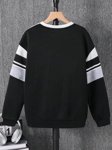 SHEIN Áo nỉ dài tay cổ tròn họa tiết hiệp sĩ kẻ sọc thể thao thường ngày cho bé trai tuổi teen, màu tương phản, thích hợp mặc đi làm, đi học, mặc thường ngày, thể thao, thu/đông - màu đen - Xem 2