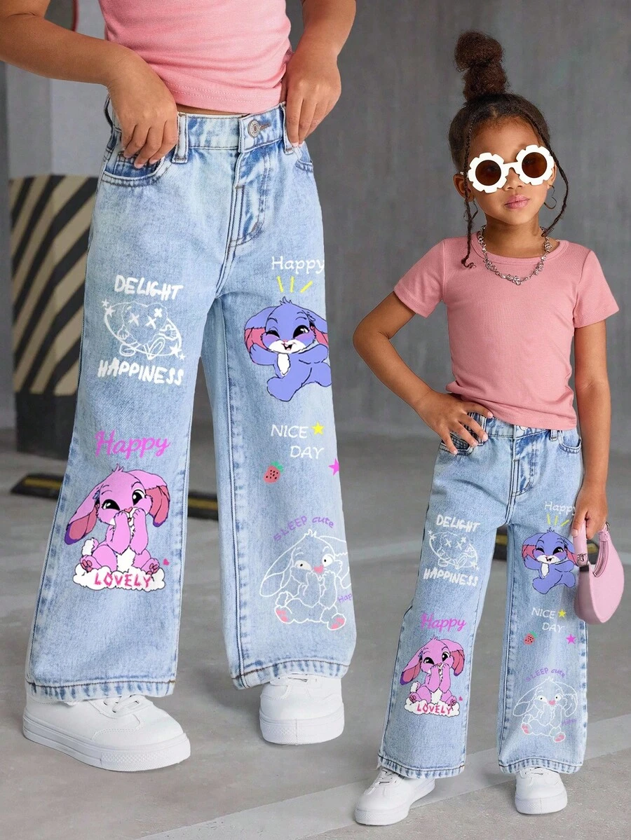 Sparklyn 年轻女孩可爱卡通印花宽松直筒浅蓝色水洗牛仔裤，休闲百搭，时尚简约，适合所有季节，松紧腰 - 淺色水洗藍 - 查看 1