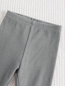 Cozy Pixies Conjunto de 2 piezas de top de manga larga con cuello redondo y hombros caídos con estampado de mariposa y pantalones de cintura elástica para niña bebé