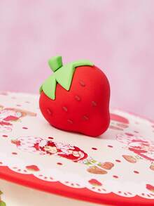 Strawberry Shortcake X SHEIN 草莓图案硅胶防尘杯套，适用于直径小于 4.3 英寸的杯子，可重复使用，礼品，送礼佳品