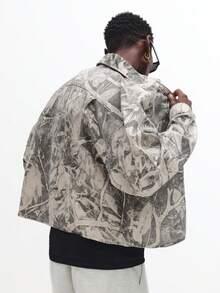 SUMWON Crop Fit Oversized Zip Front Camouflage Pattern Trucker Jacket With Utility Pockets Streetwear Paneled Lightweight Outerwear Spring Fall Casual Wear - Multicolor - View 2