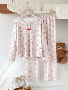 SHEIN 2 件套女童熊和星星图案长袖上衣和裤子休闲舒适睡衣套装 - 杏色 - 查看 1