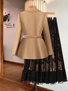 GlowEve CURVE Conjunto de blazer y falda A de encaje para mujer de talla grande, de negocios y uso diario, con cuello pico y cinturón