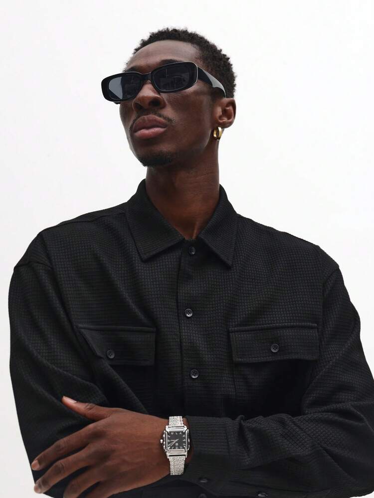 Veste courte boutonnée avec poches poitrine