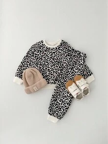 THE HAPPY LOOK 2pcs Young Girl Leopard Print Knit Soft Crew Neck Long Sleeve Pullover Sweatshirt And Elastic Waist Jogger Pants Set - Apricot - View 3